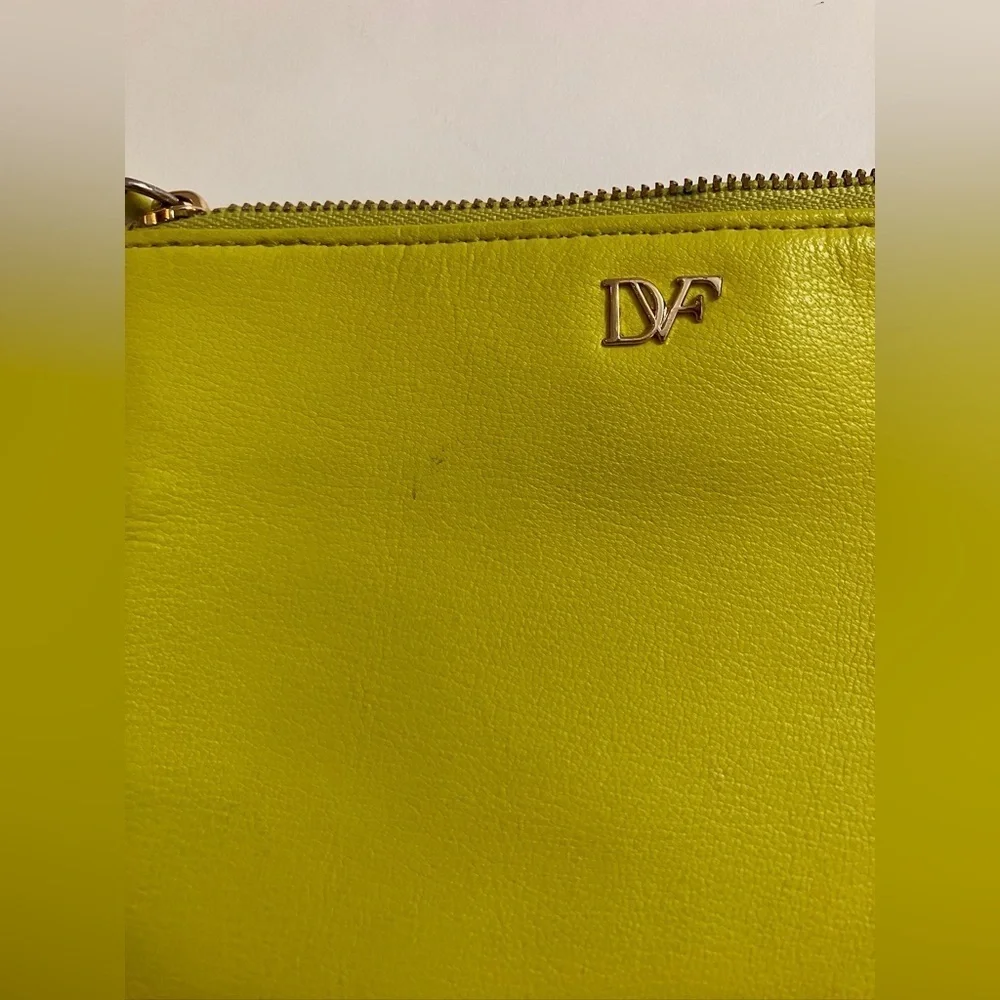 DVF “Lips” small wristlet